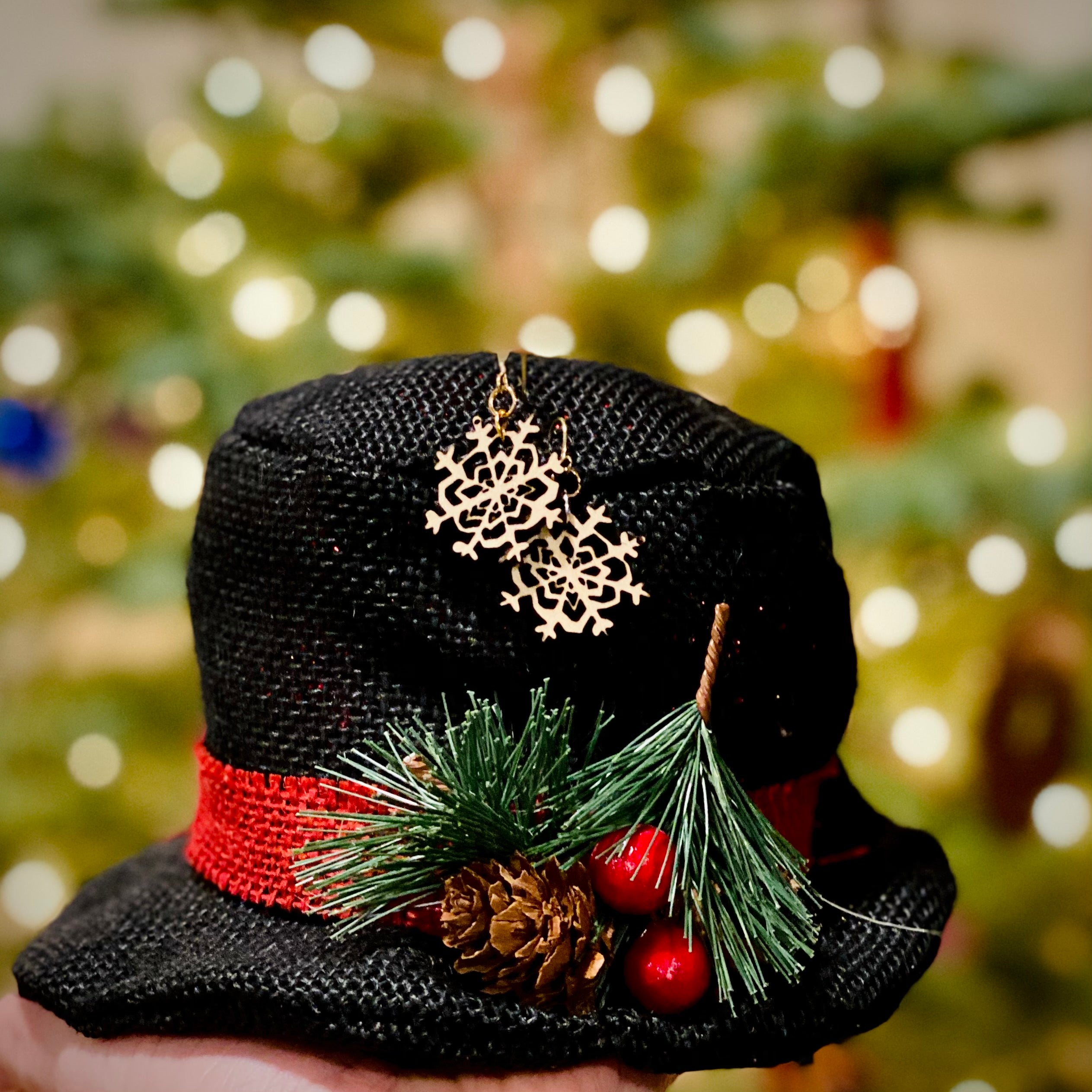 Snowflake Dangle Earring